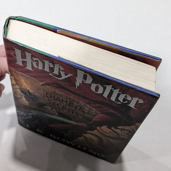 Harry Potter and the Chamber of Secrets by J.K. Rowling, First American Edition - Picture 5 of 10